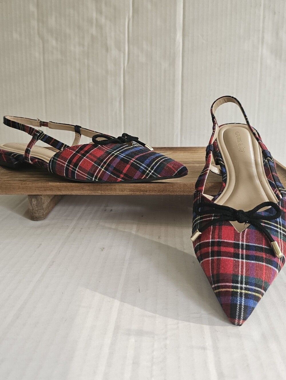 Crown & Ivy Fallon Slingback Flats Size 9 Red Plaid Pointed Toe Bow Slip On